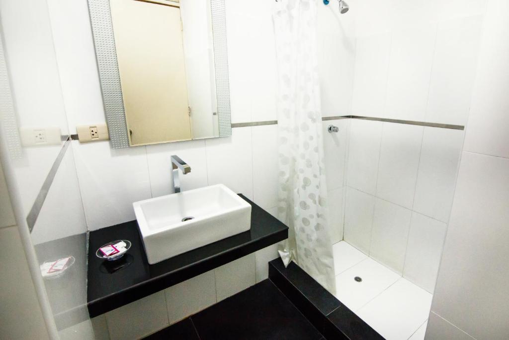 Hotel El Sol Piura Ruang foto