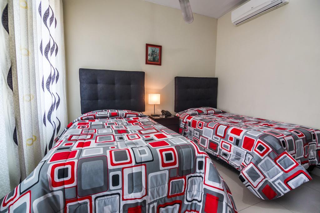 Hotel El Sol Piura Bagian luar foto